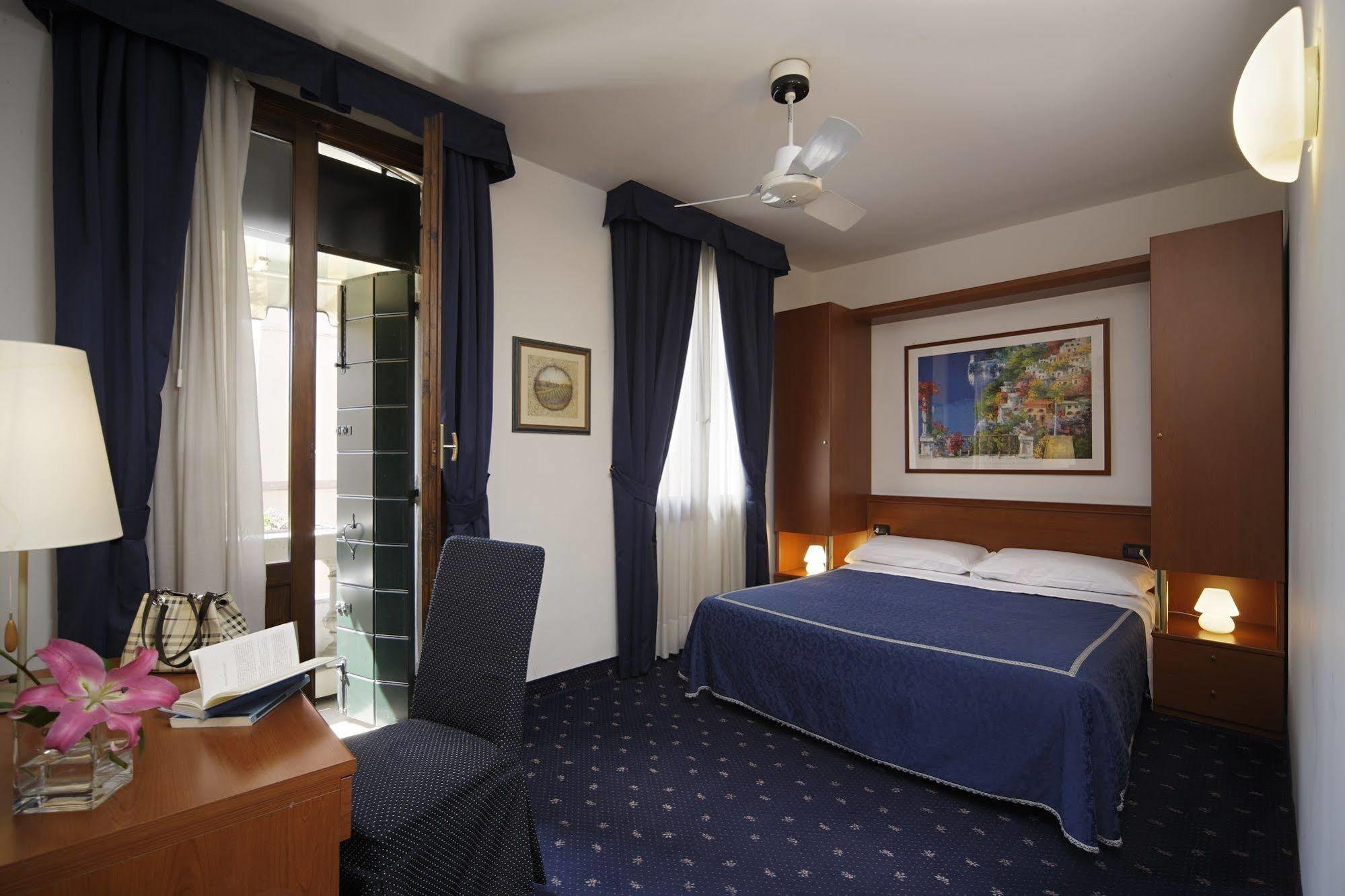 Hotel Roberta Mestre Room photo